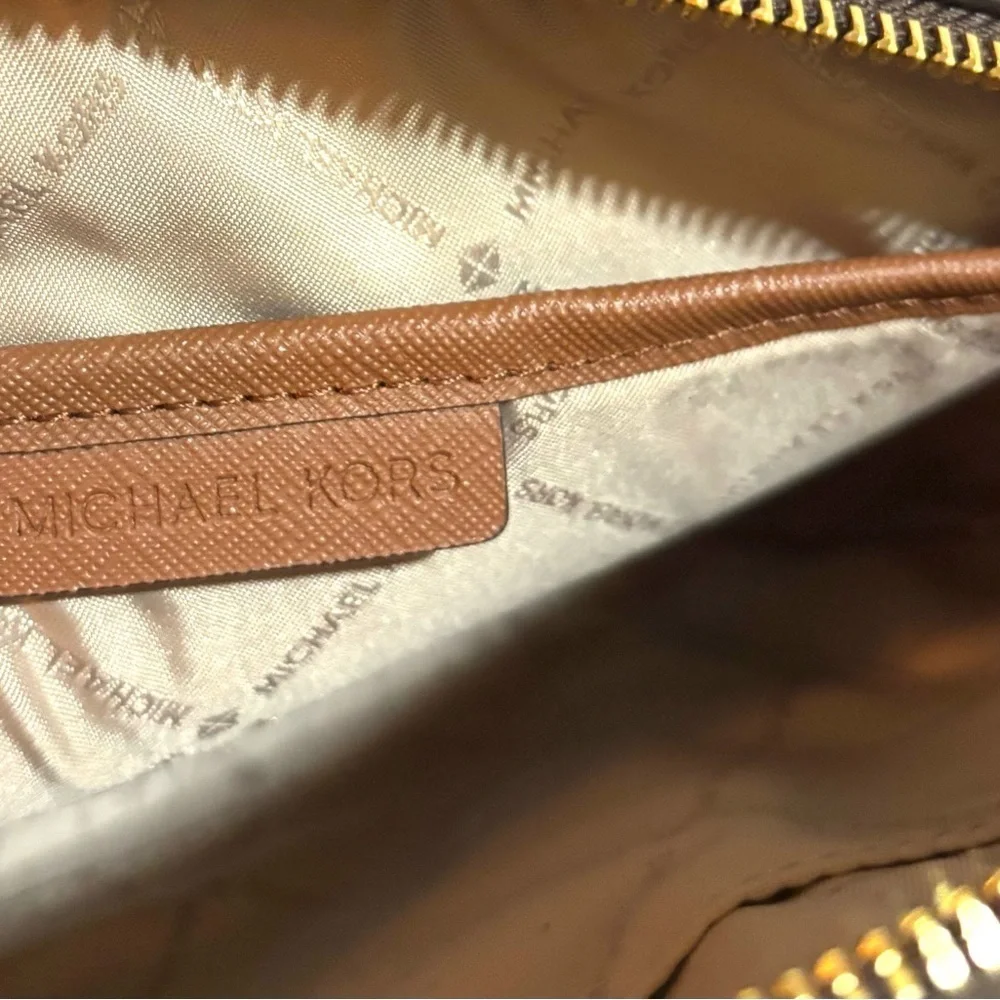 Michael kors MK signature print canvas shoulder handbag